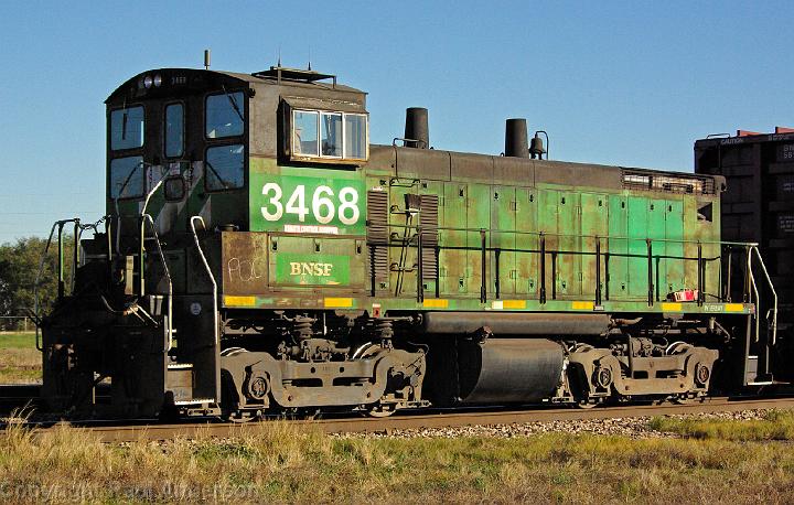 BNSF 3468 - SW1500.jpg